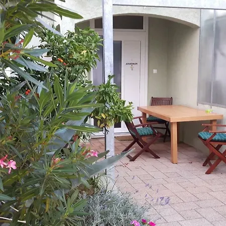 Popona Апартаменты *